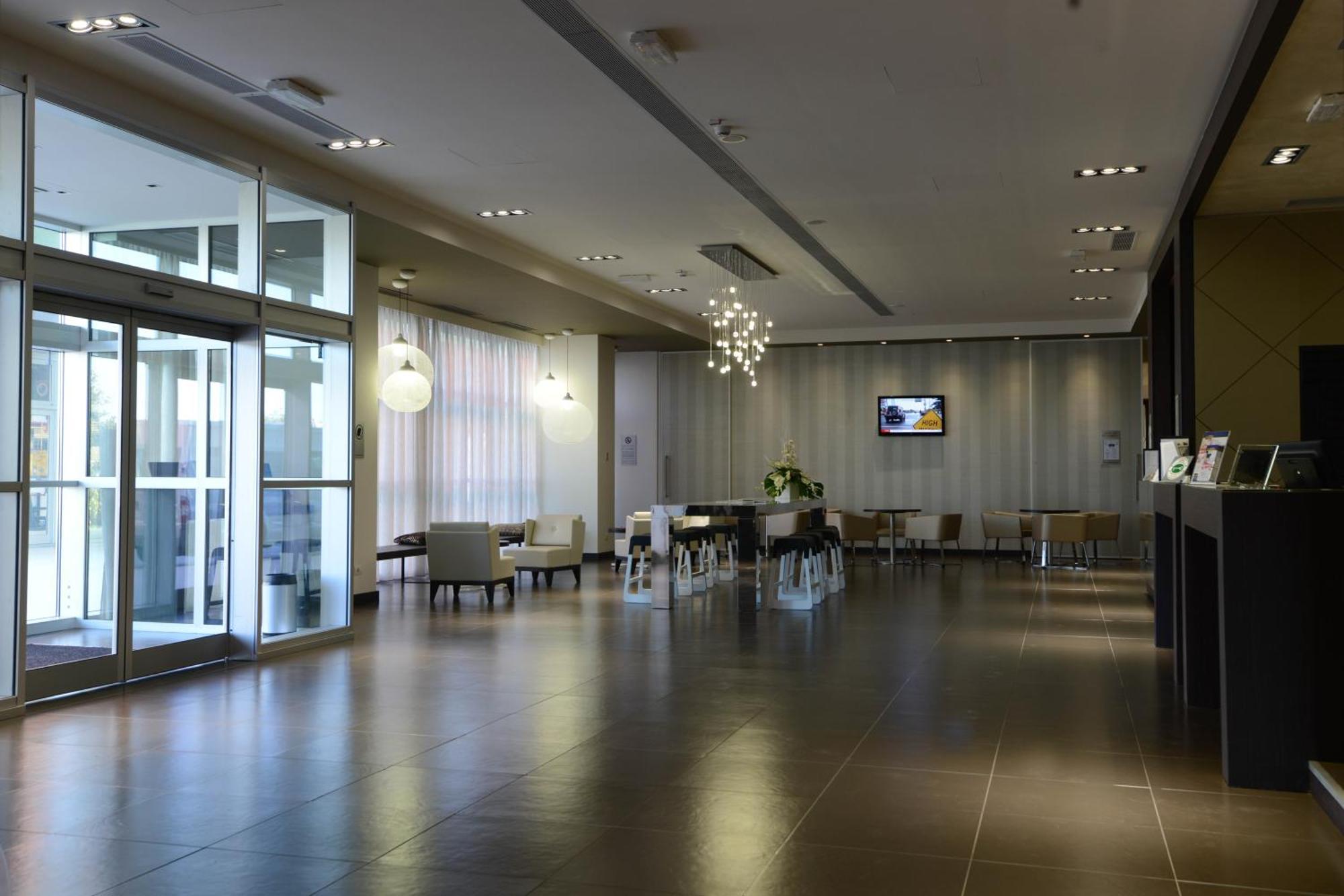 เบสต์ เวสเทิร์น พรีเมียร์ ซีเอชซีแอร์พอร์ต Hotel เจนัว ภายนอก รูปภาพ