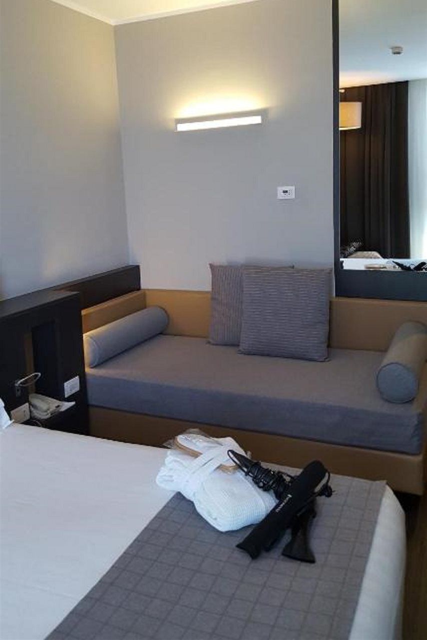 เบสต์ เวสเทิร์น พรีเมียร์ ซีเอชซีแอร์พอร์ต Hotel เจนัว ภายนอก รูปภาพ
